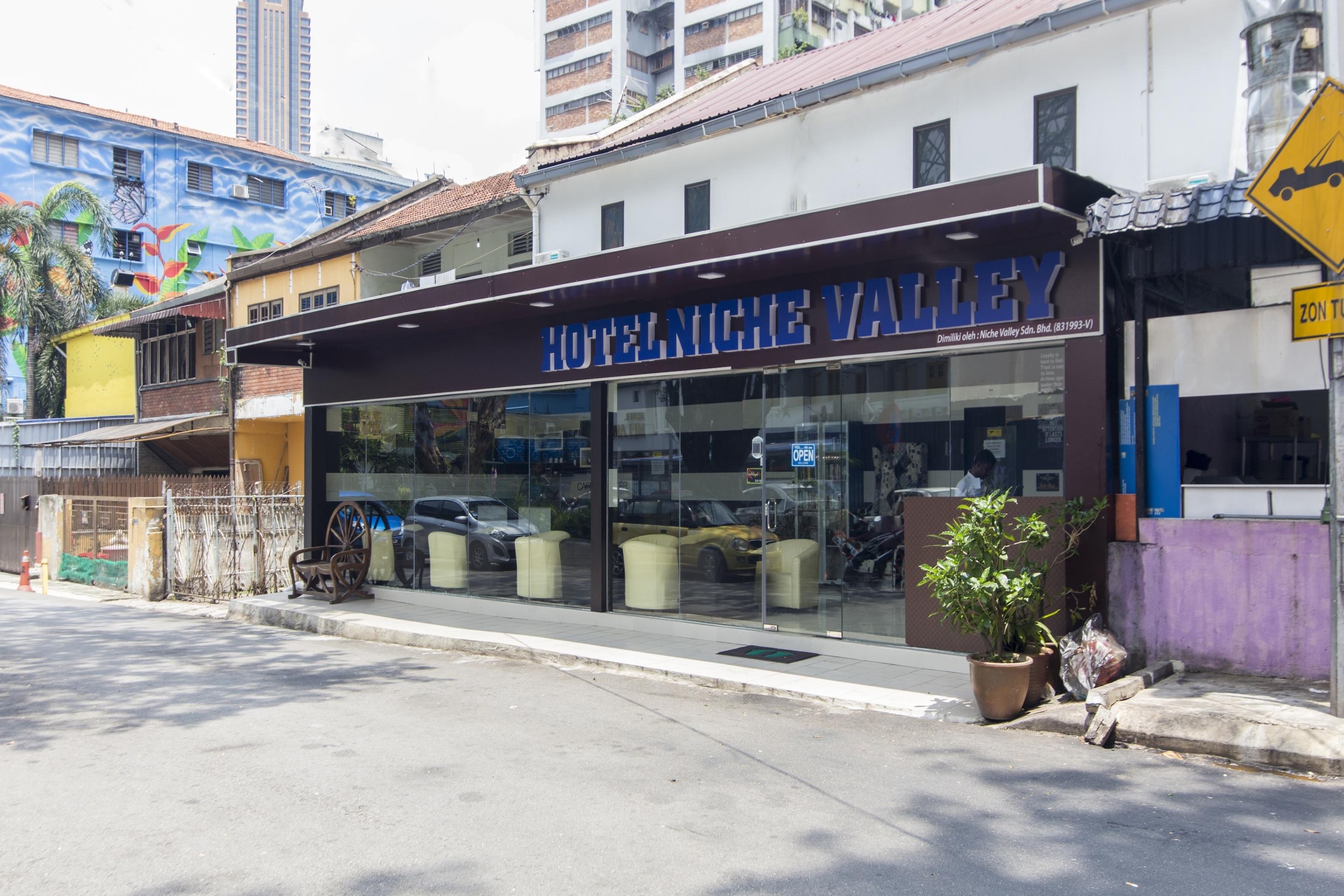 Oyo 90143尼切谷酒店 吉隆坡 外观 照片