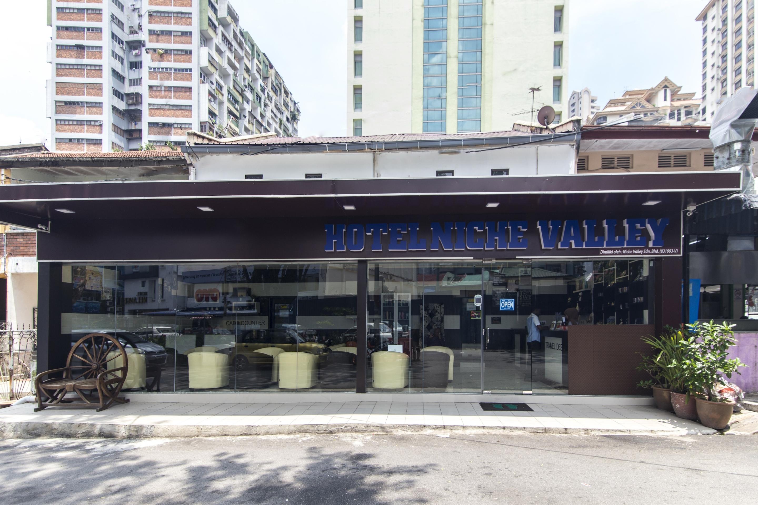 Oyo 90143尼切谷酒店 吉隆坡 外观 照片